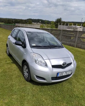 Toyota Yaris cena 16000 przebieg: 327000, rok produkcji 2011 z Gniew małe 106